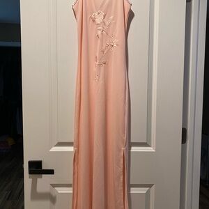 Newport News Soft Pink Sleeveless floral nightgown